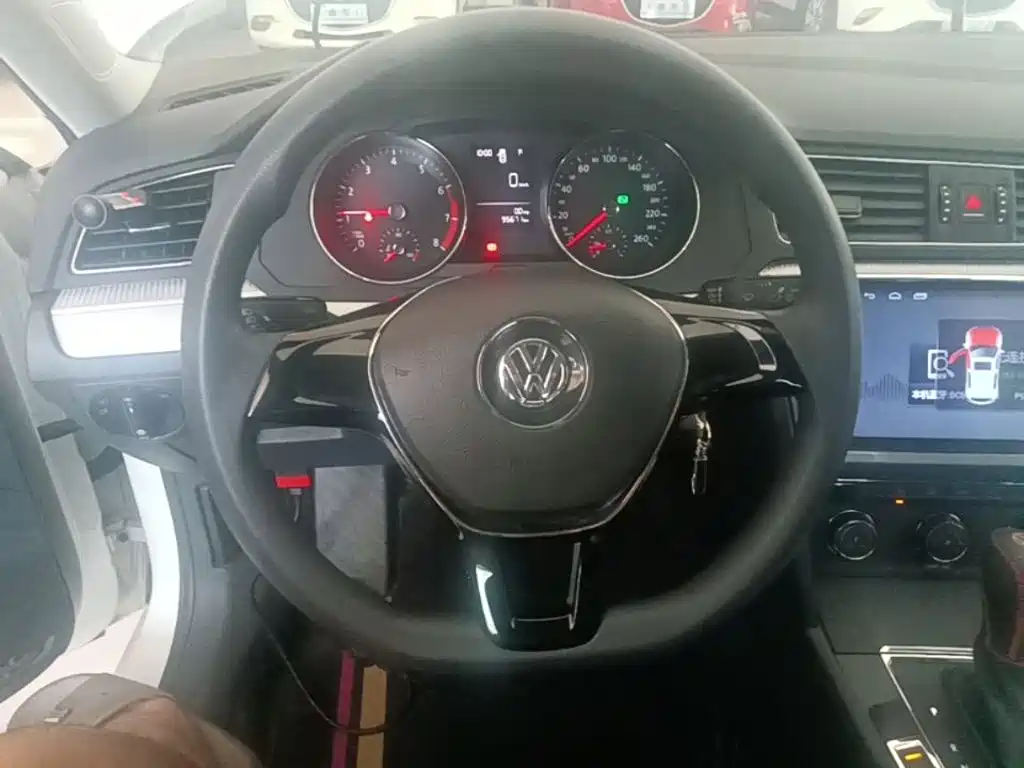 Volkswagen Lamando — миниатюра 11