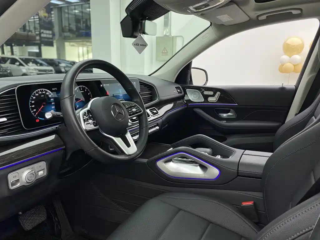 Mercedes-Benz GLE (Import) — миниатюра 19