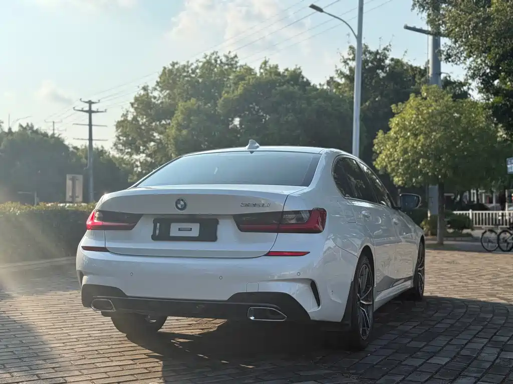 BMW 3 Series — миниатюра 6