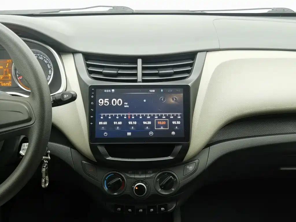 Chevrolet Sail — миниатюра 12