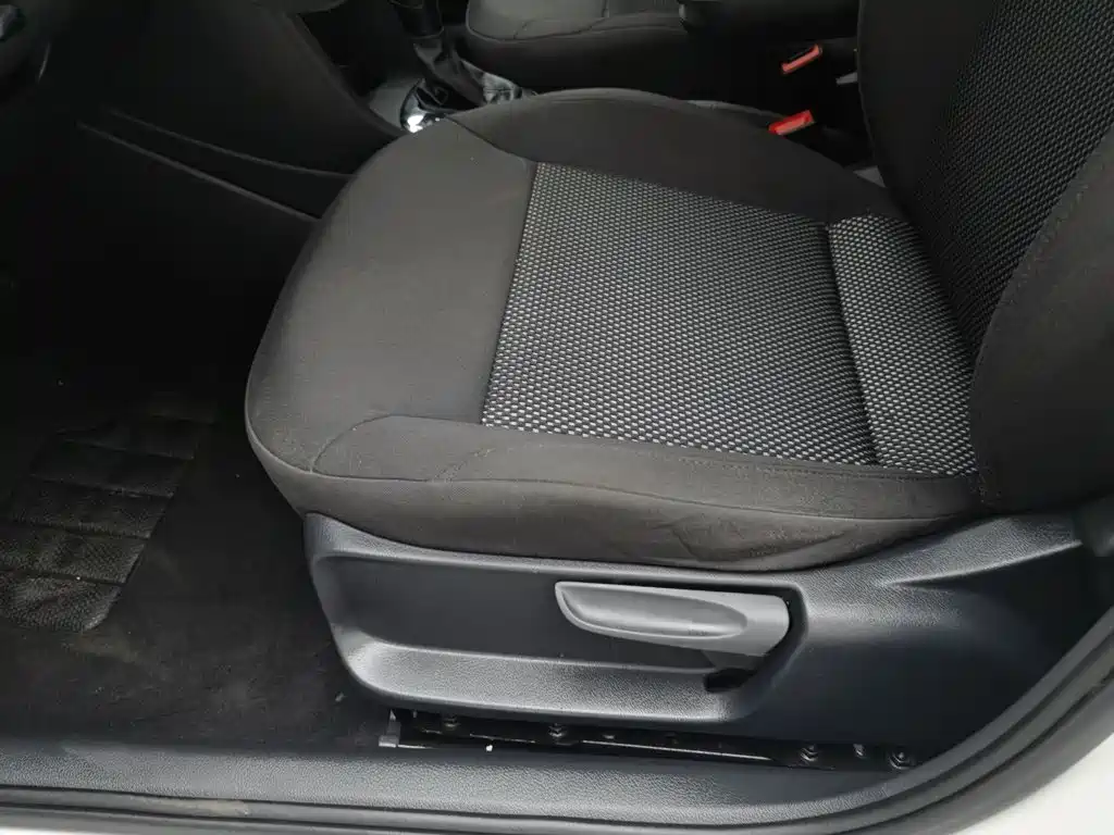 Volkswagen Polo — миниатюра 20
