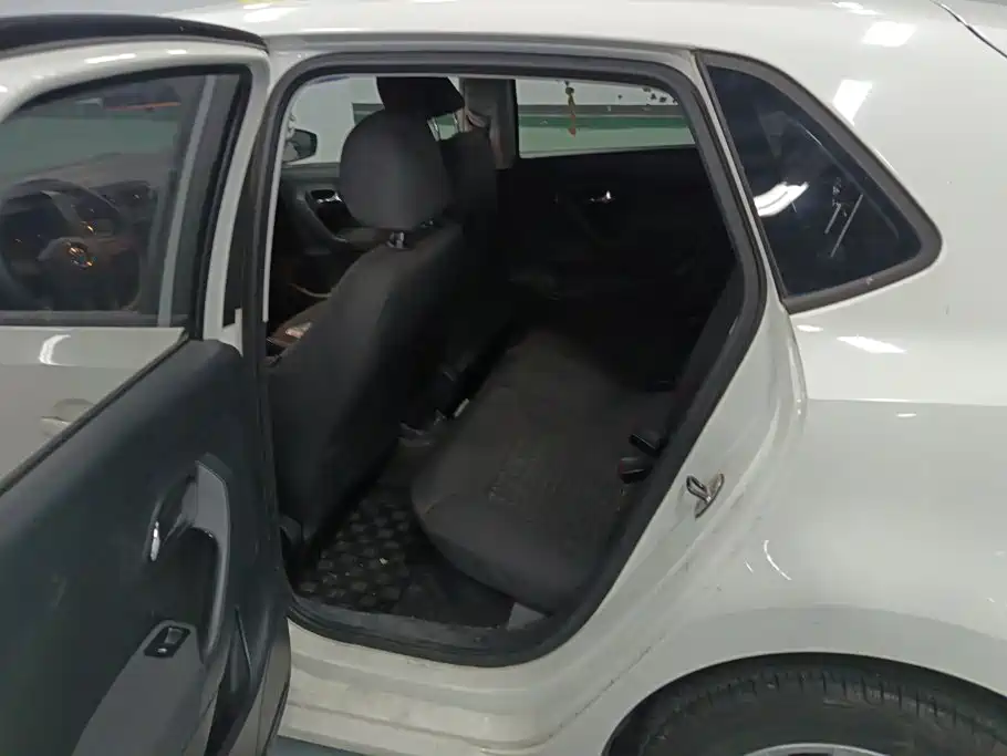 Volkswagen Polo — миниатюра 11