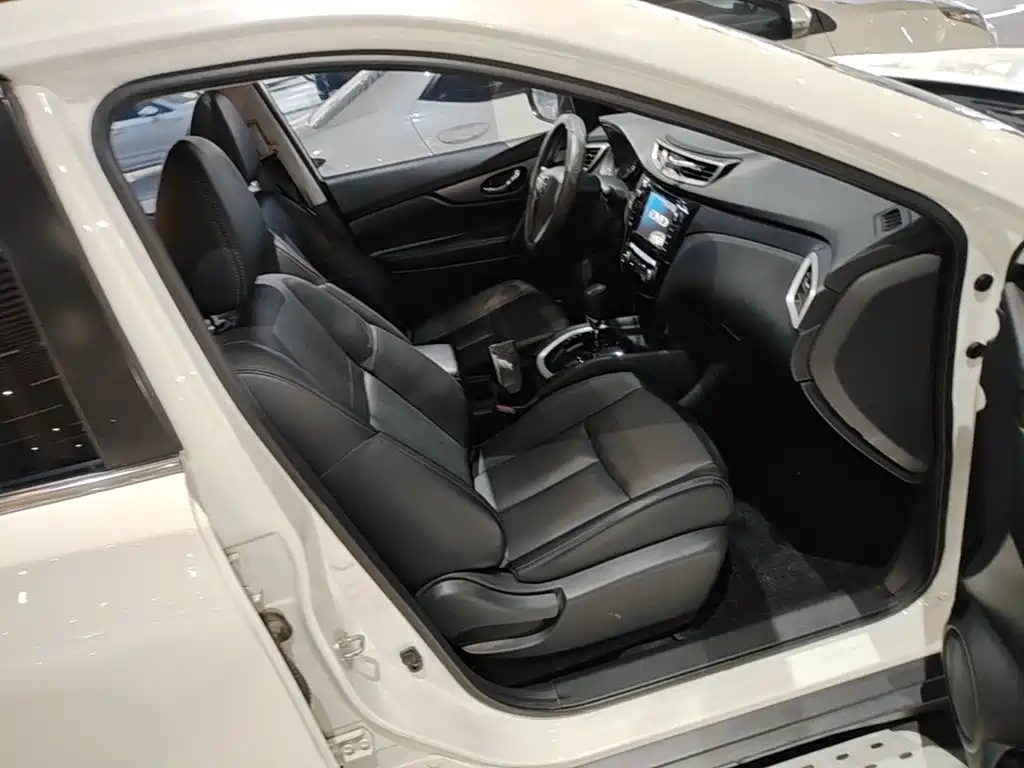 Nissan X-Trail — миниатюра 25