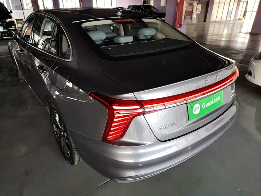 Hongqi Hongqi H5 PHEV — миниатюра 5
