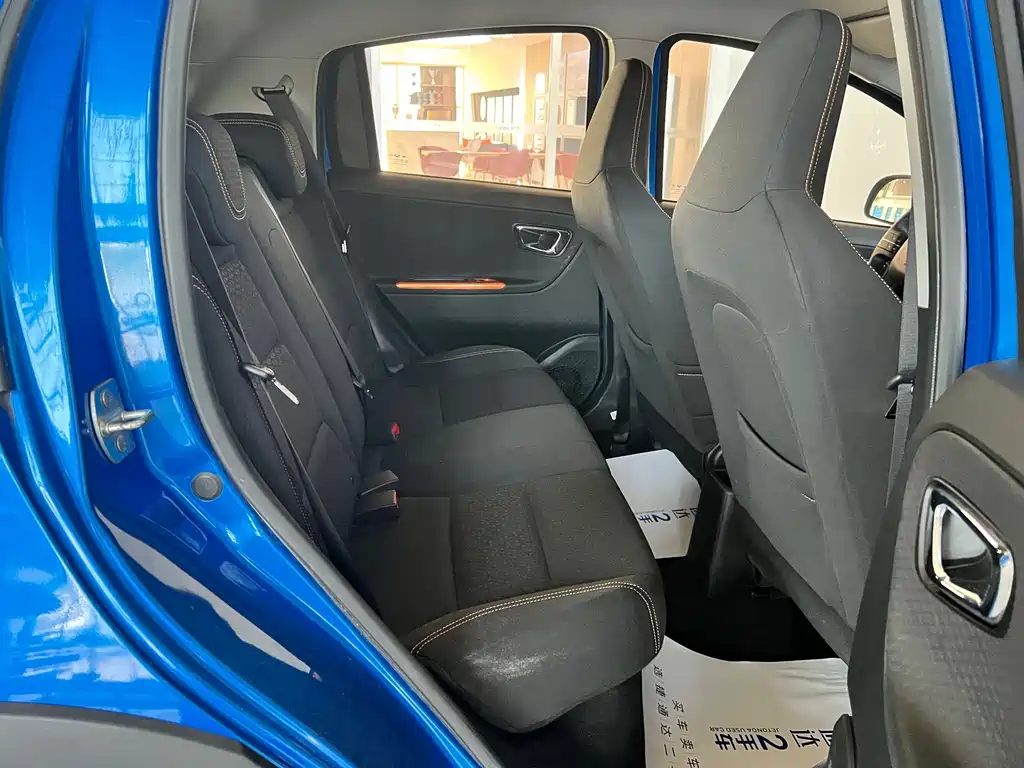 Geely Vision X1 — миниатюра 15