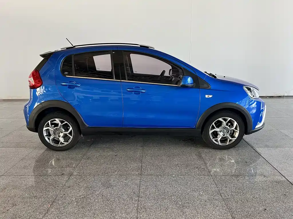 Geely Vision X1 — миниатюра 3