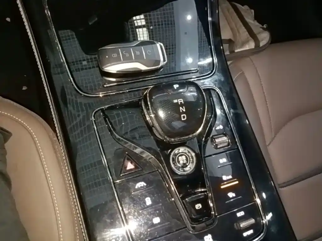 BYD Han — миниатюра 14