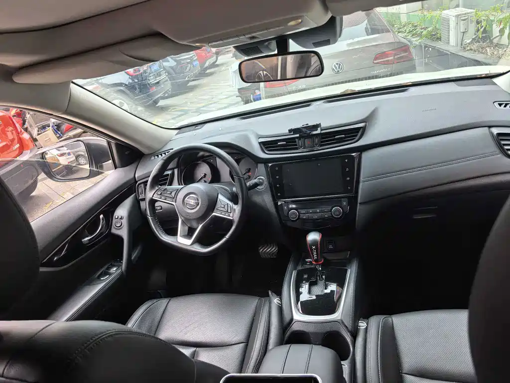 Nissan X-Trail — миниатюра 6
