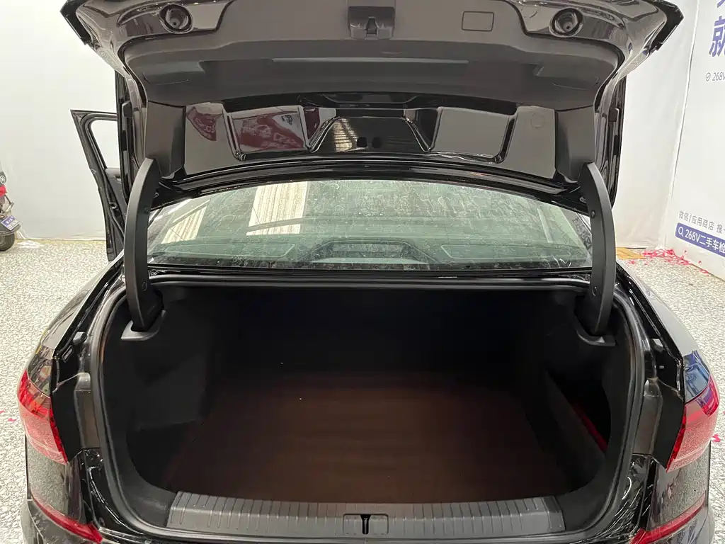 Volkswagen Passat — миниатюра 14
