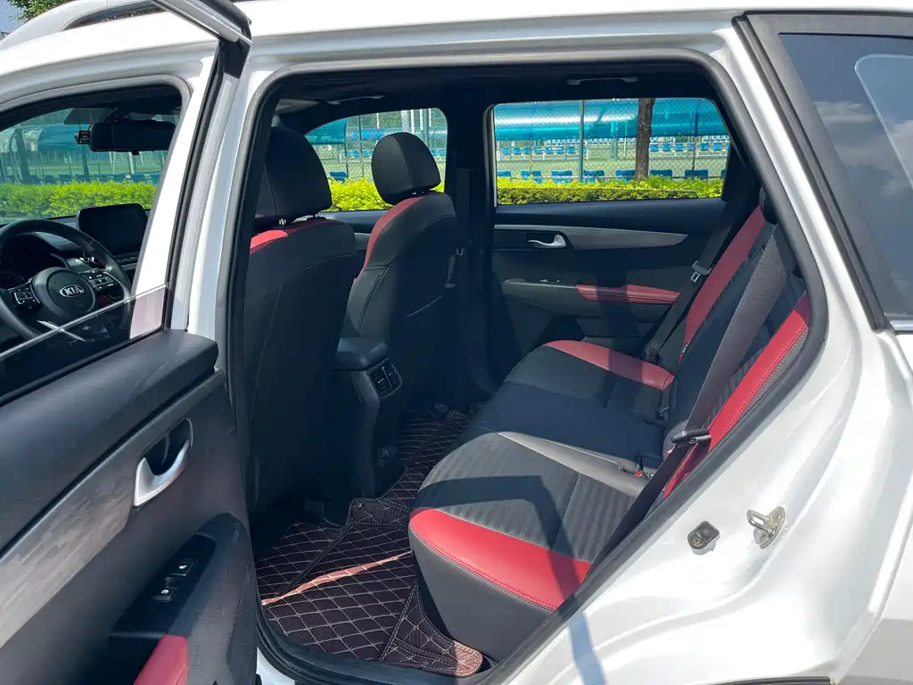 Kia Sportage — миниатюра 9