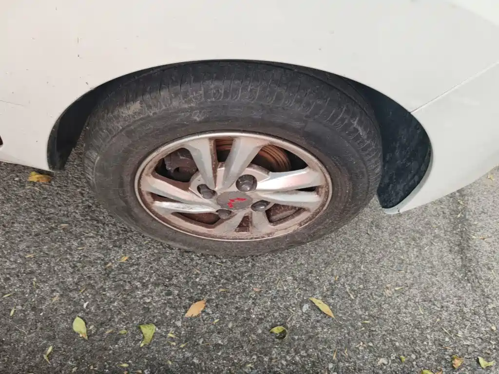 Wuling MINIEV — миниатюра 8