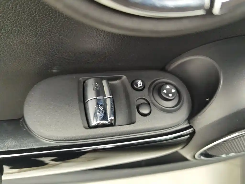 MINI Mini — миниатюра 9