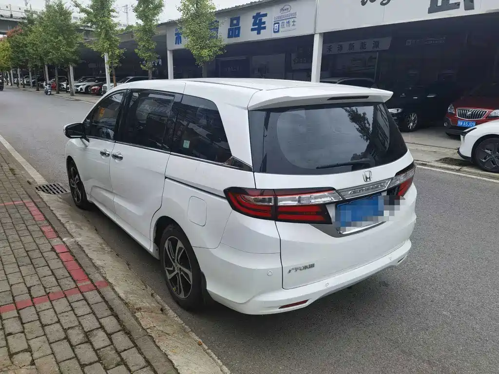 Honda Odyssey — миниатюра 6