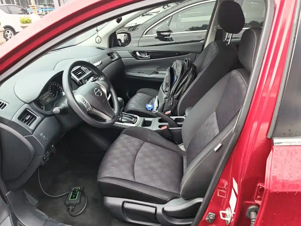 Nissan Tiida — миниатюра 15