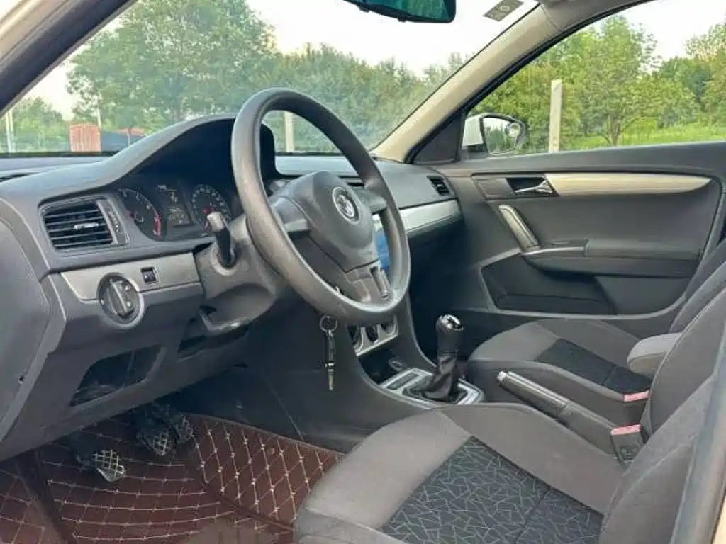 Volkswagen Lavida — миниатюра 8