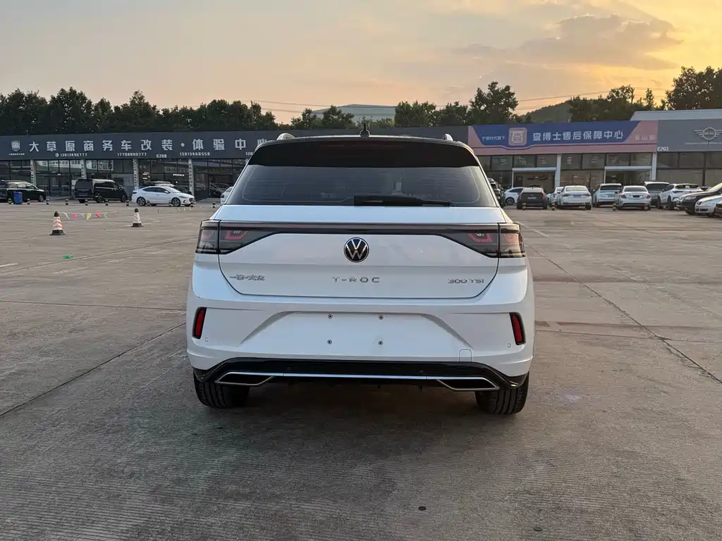 Volkswagen T-Roc — миниатюра 8