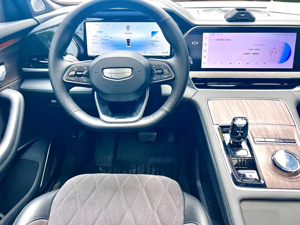 Geely Xingyue L — миниатюра 12