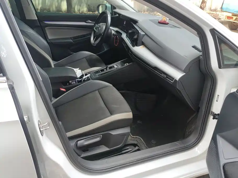 Volkswagen Golf — миниатюра 8