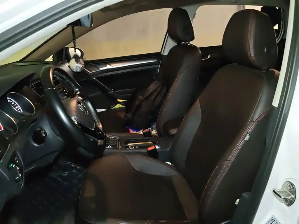 Volkswagen Golf — миниатюра 16