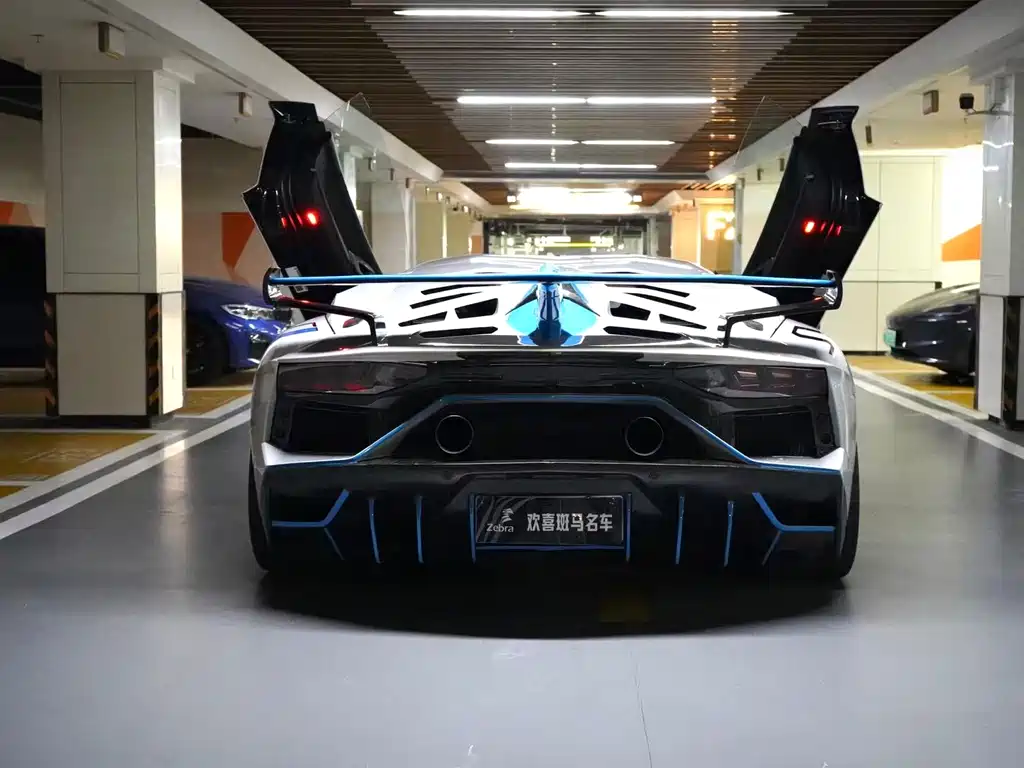 Lamborghini Aventador 2011 LP 700-4