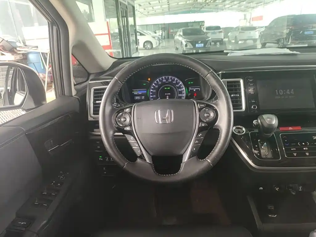 Honda Elysion — миниатюра 11