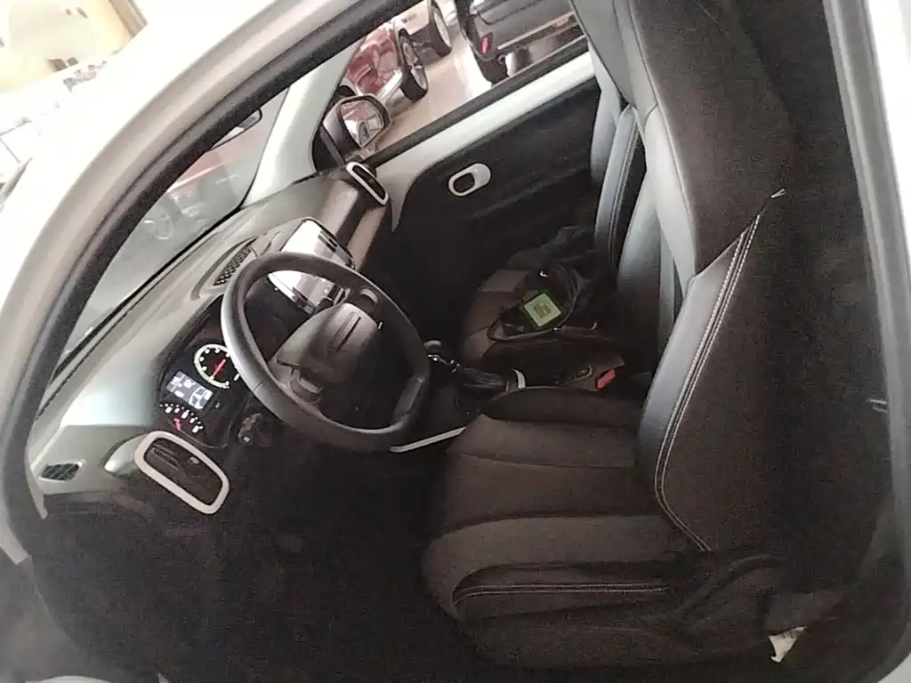 Roewe Clever — миниатюра 15