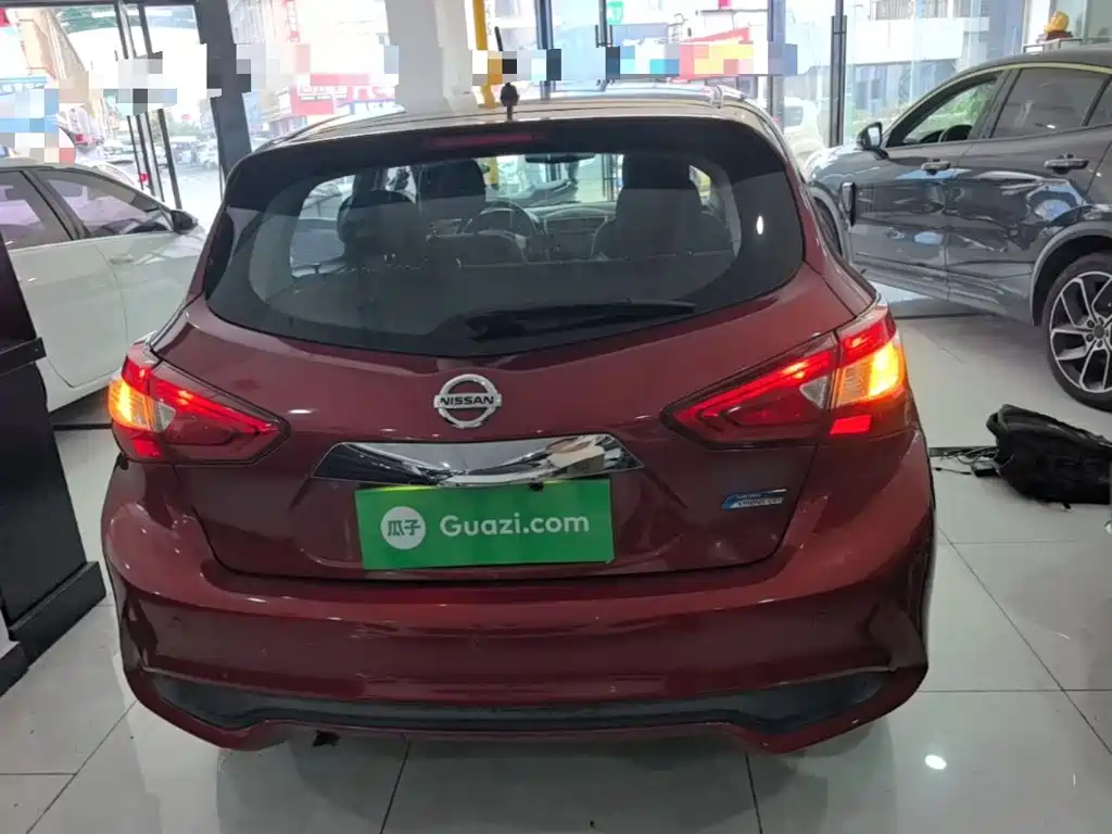 Nissan Tiida — миниатюра 6