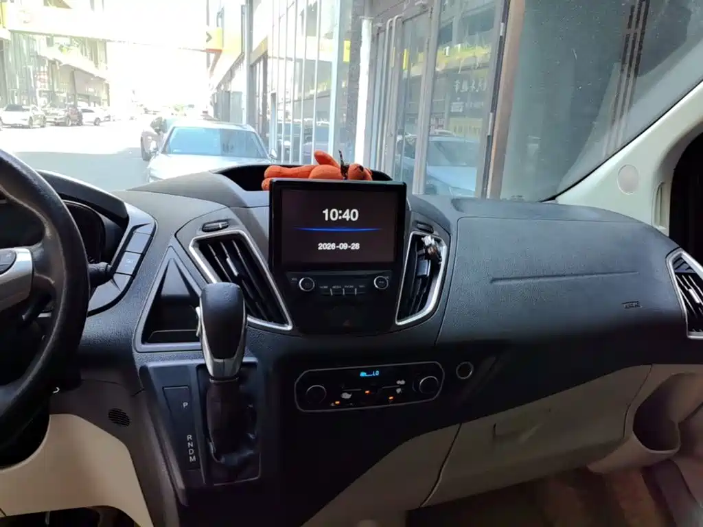 Ford Tourneo — миниатюра 13