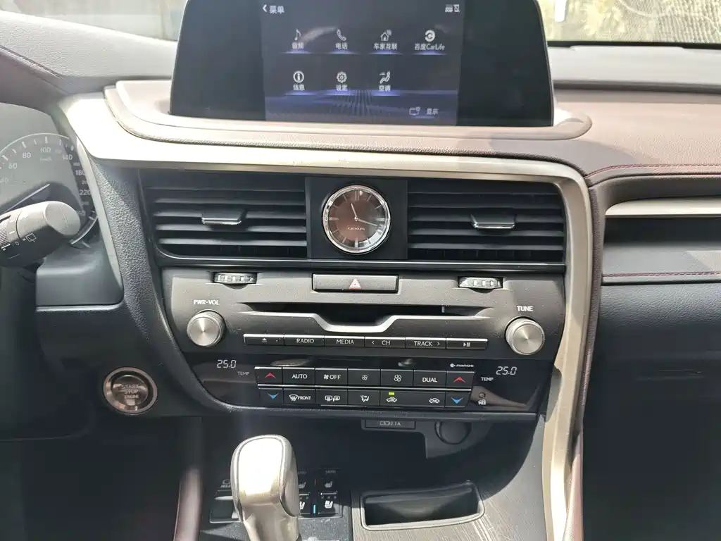 Lexus RX — миниатюра 22
