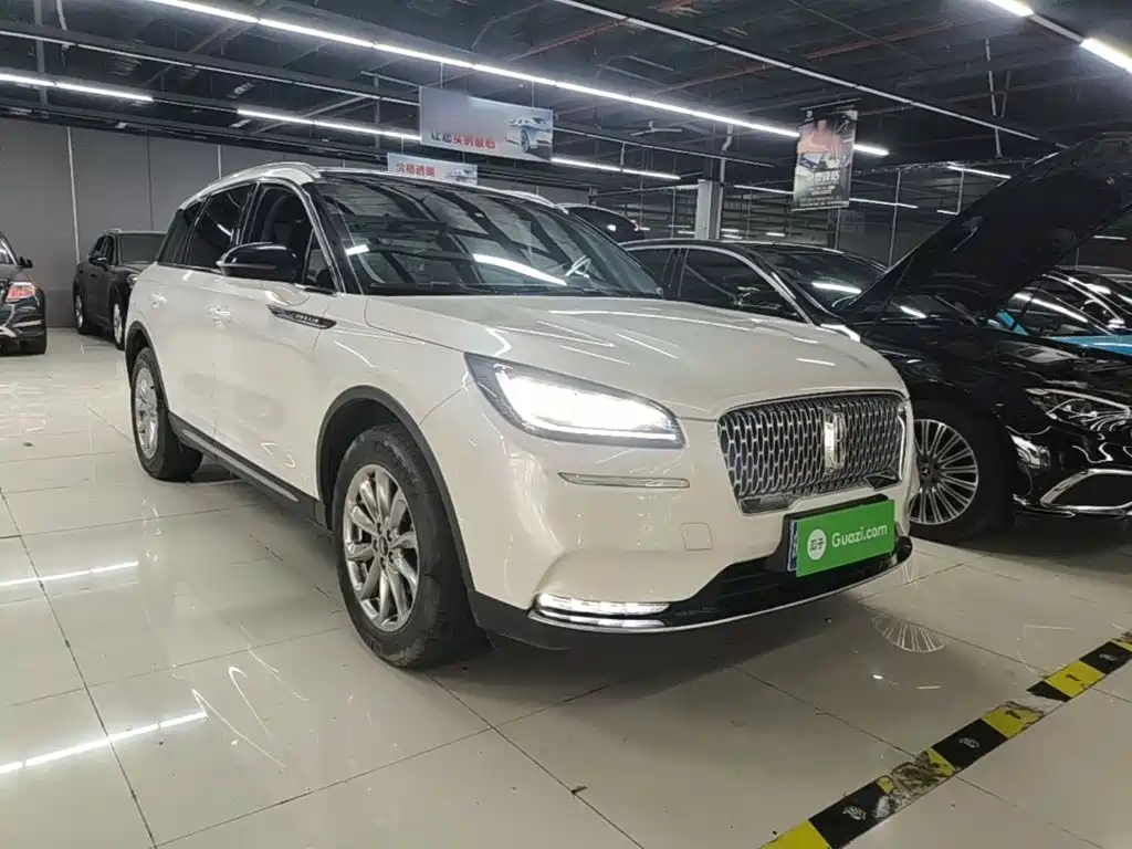 Lincoln Corsair — миниатюра 4