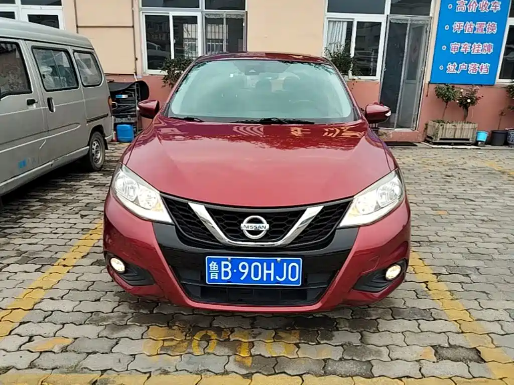 Nissan Tiida — миниатюра 3