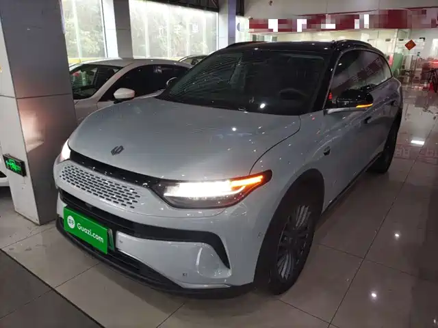 ZERO-RUNNING CAR ZERO RUN C11 2024