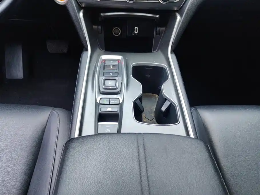 Honda Accord — миниатюра 16