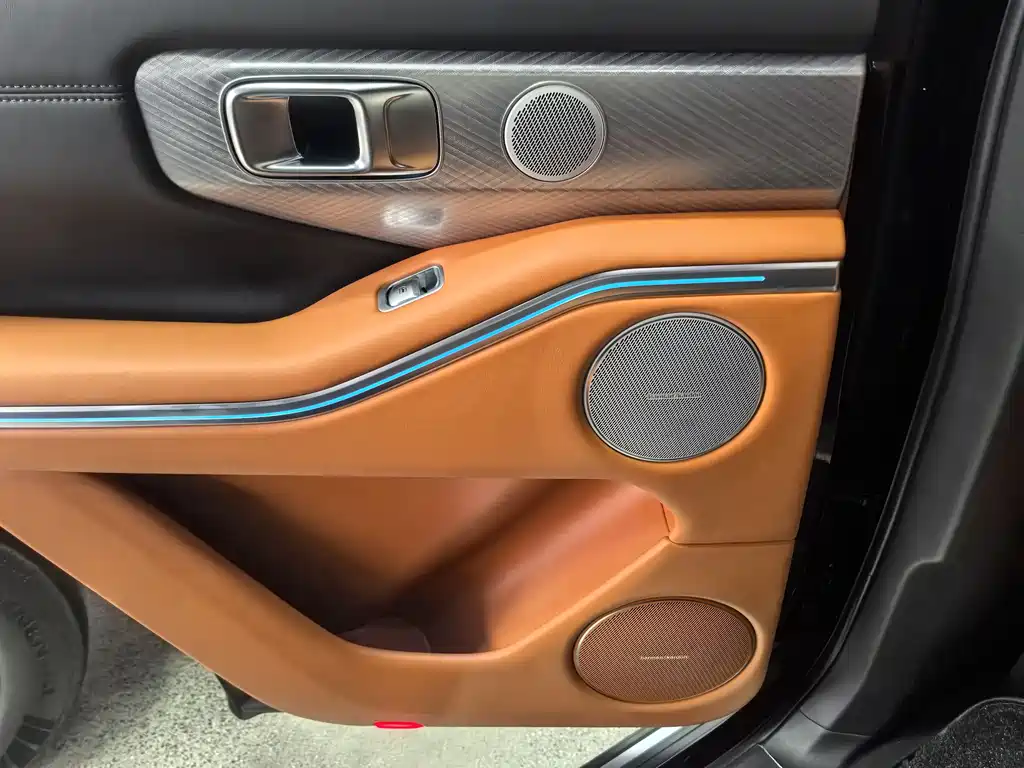 TANK TANK 700 NEW ENERGY