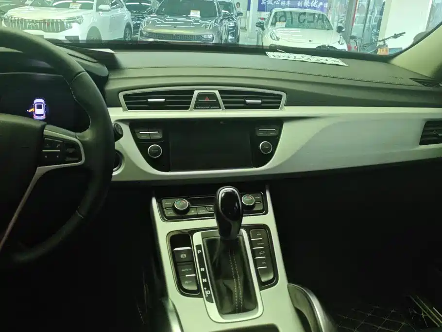 Geely Boyue — миниатюра 12
