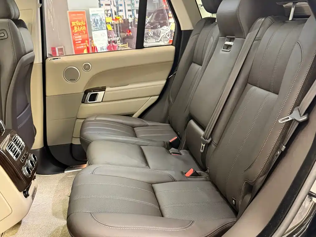 Land Rover Range Rover — миниатюра 12