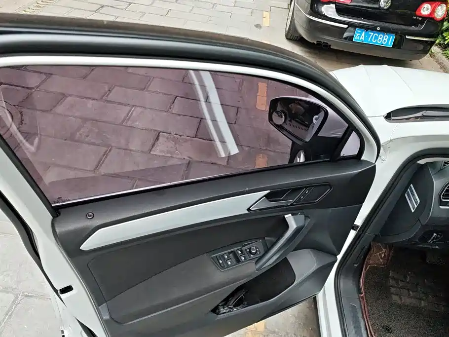 Volkswagen Tiguan — миниатюра 6