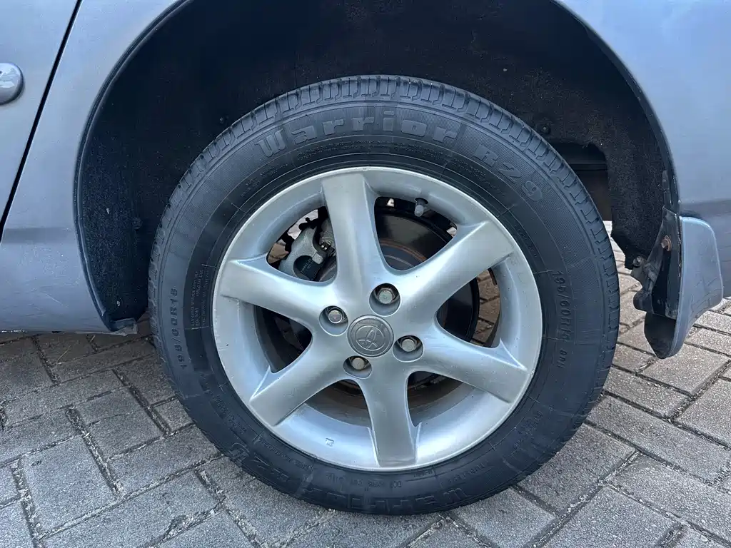 Toyota Corolla — миниатюра 16
