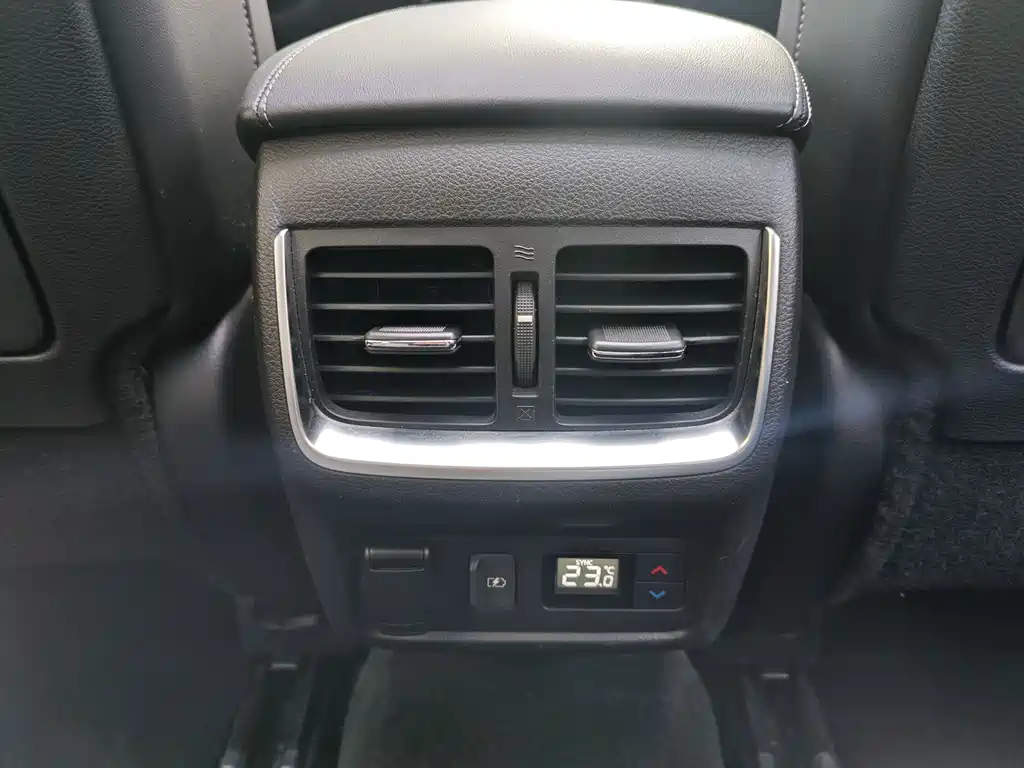 Infiniti QX50 — миниатюра 22