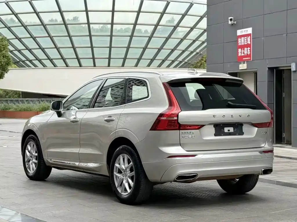 Volvo XC60 — миниатюра 7
