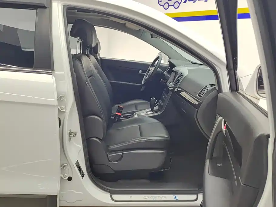 Chevrolet Captiva — миниатюра 8