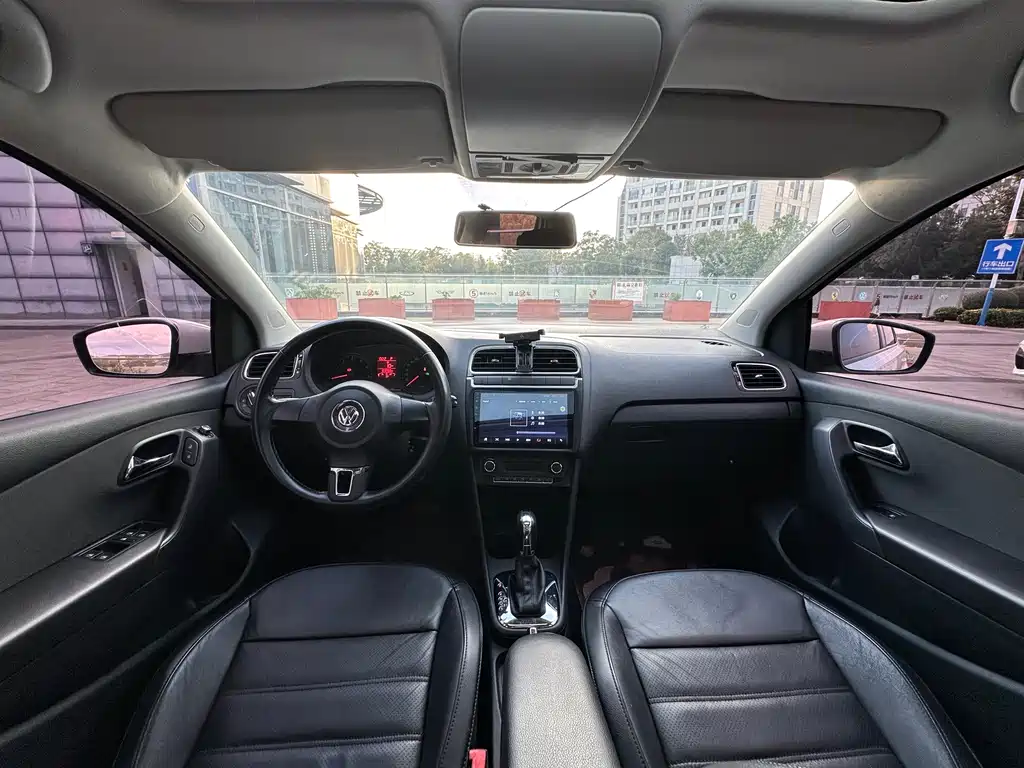 Volkswagen Polo — миниатюра 11