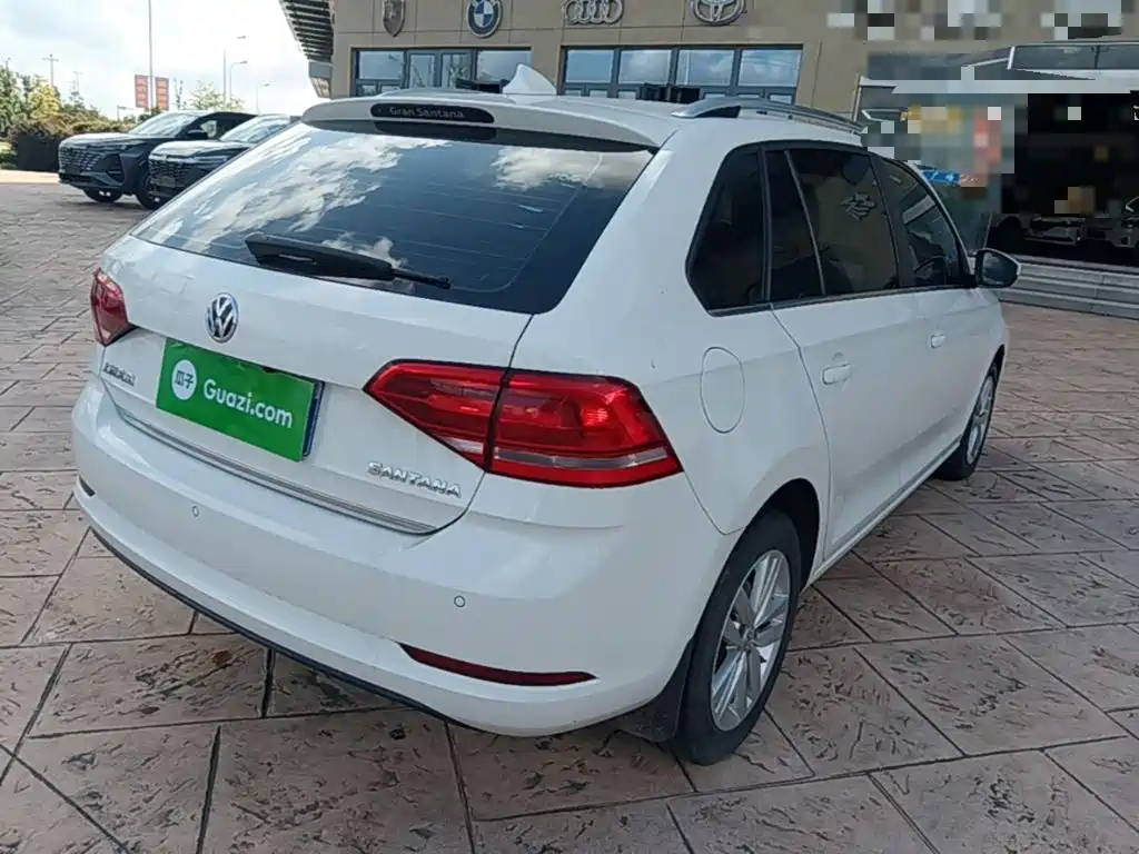 Volkswagen Santana — миниатюра 7