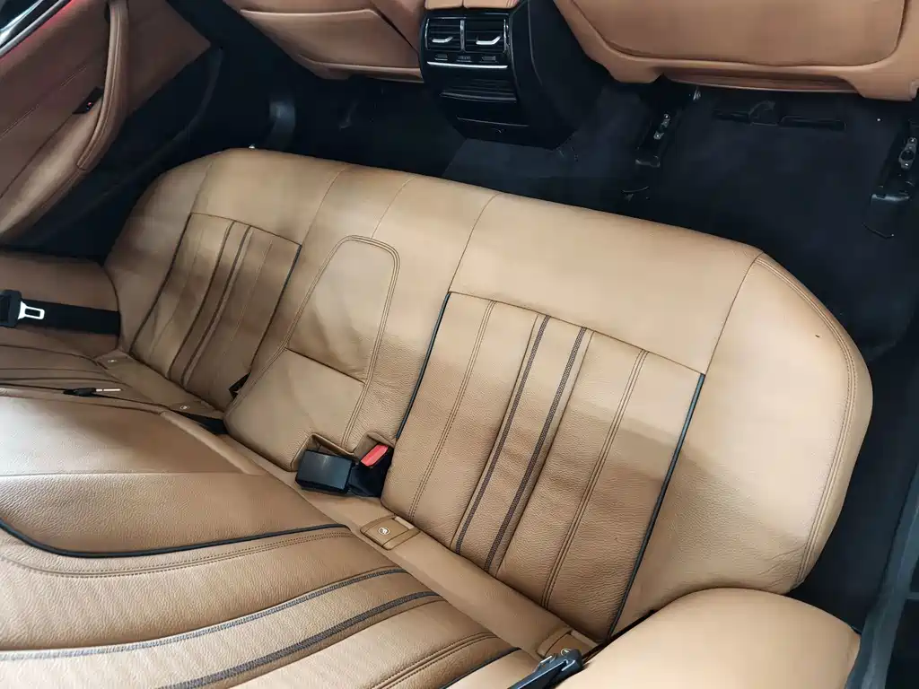 BMW 5 Series (Import) — миниатюра 19