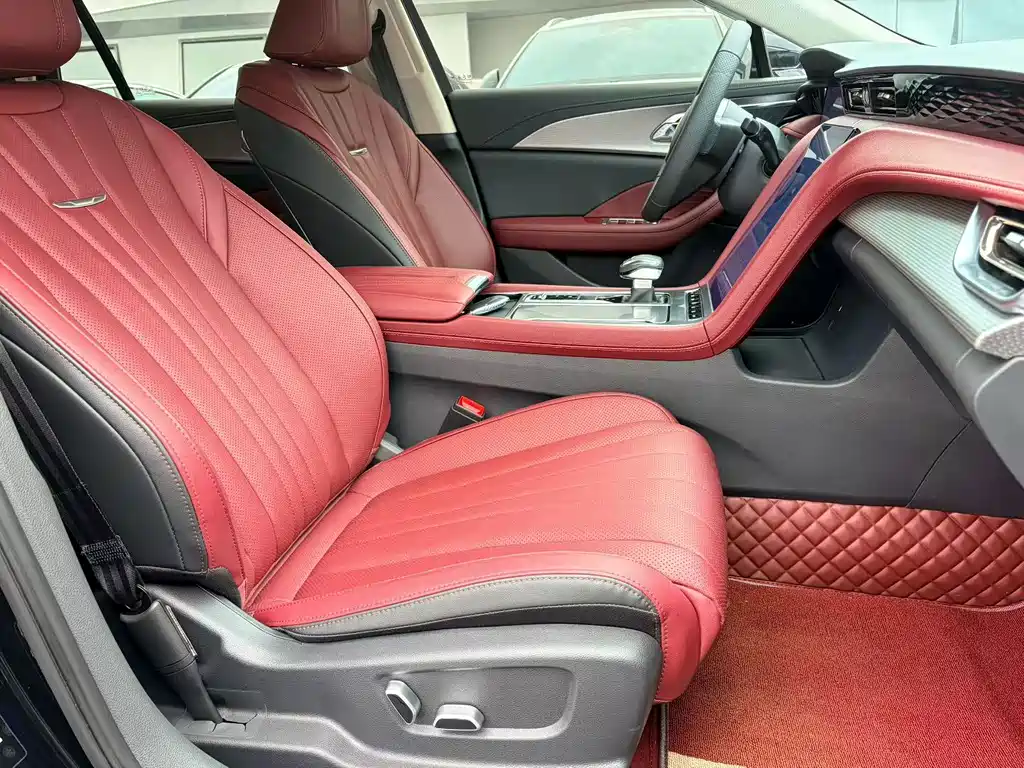 Hongqi Hongqi H5 — миниатюра 4