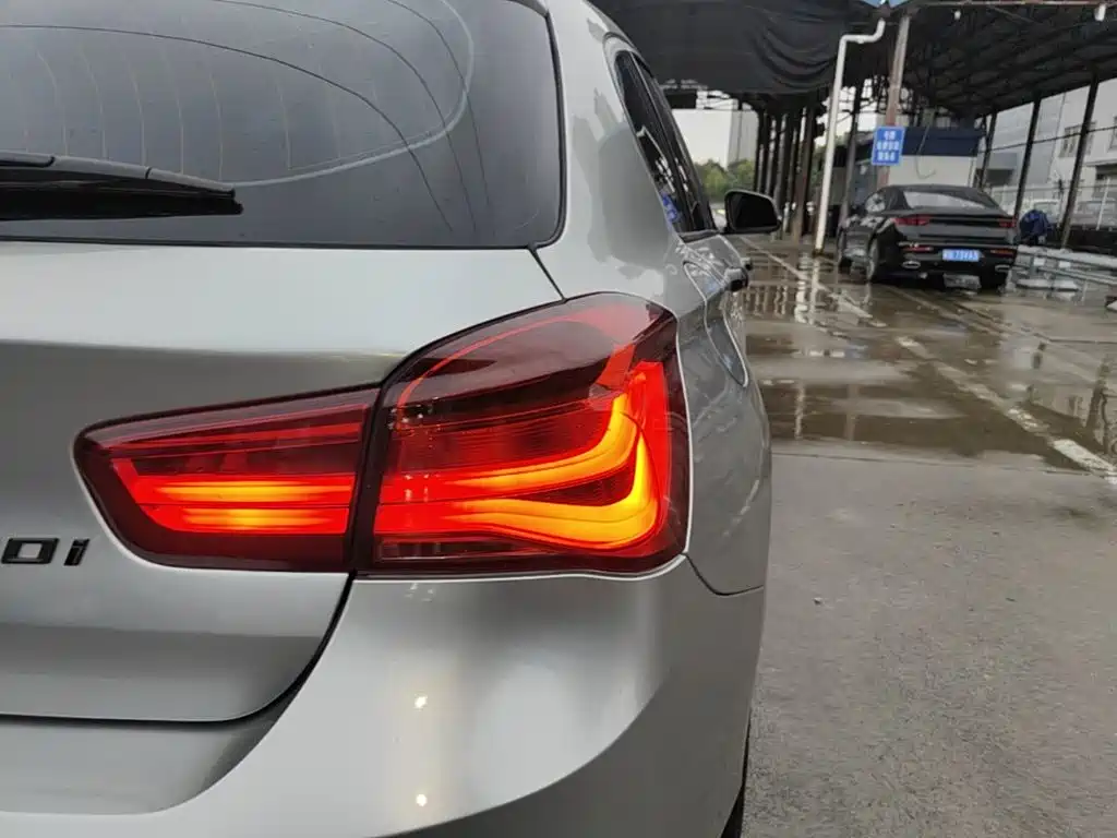 BMW 1 Series (Import) — миниатюра 8