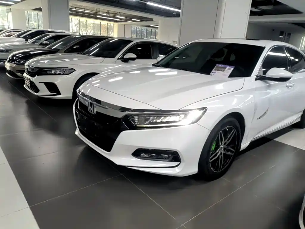 Honda Accord — миниатюра 2