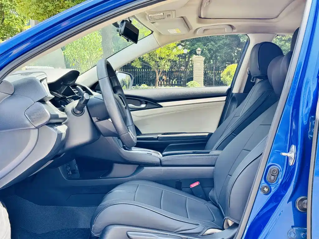 Honda Civic — миниатюра 17