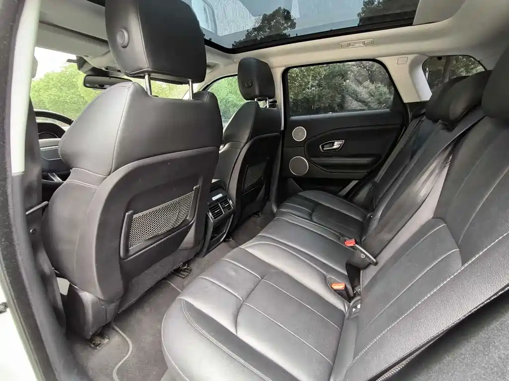Land Rover Evoque — миниатюра 6