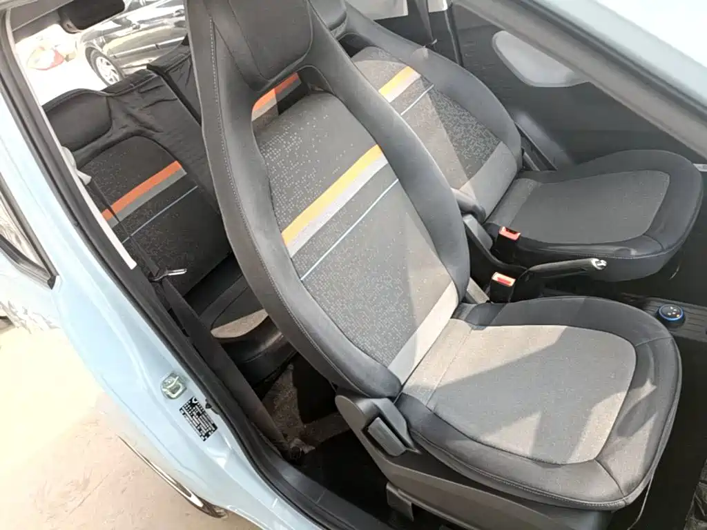 Wuling MINIEV — миниатюра 25